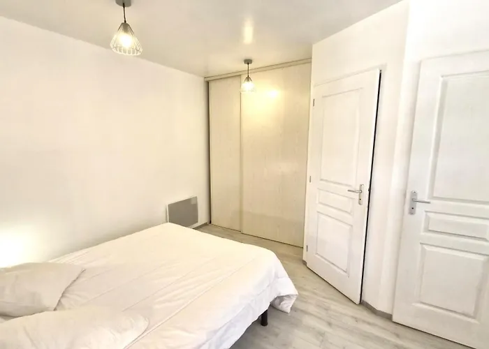 - - Rez-de-jardin - Marche A Deux Pas A 600m Appartement