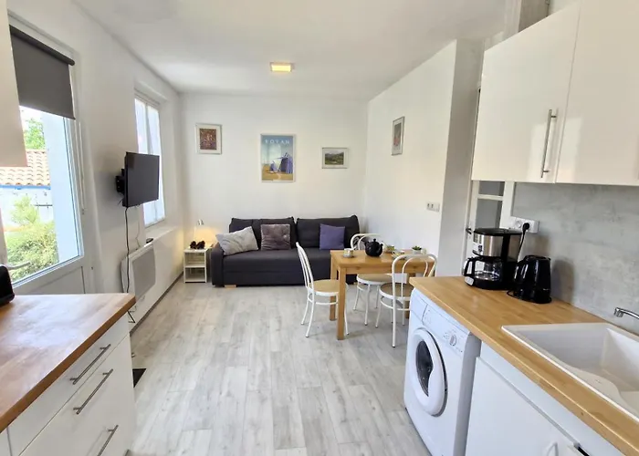 Appartement - - Rez-de-jardin - Marche A Deux Pas A 600m Royan