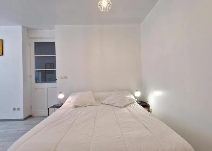 - - Rez-de-jardin - Marche A Deux Pas A 600m شقة