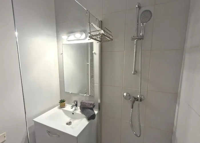 - - Rez-de-jardin - Marche A Deux Pas A 600m رويا